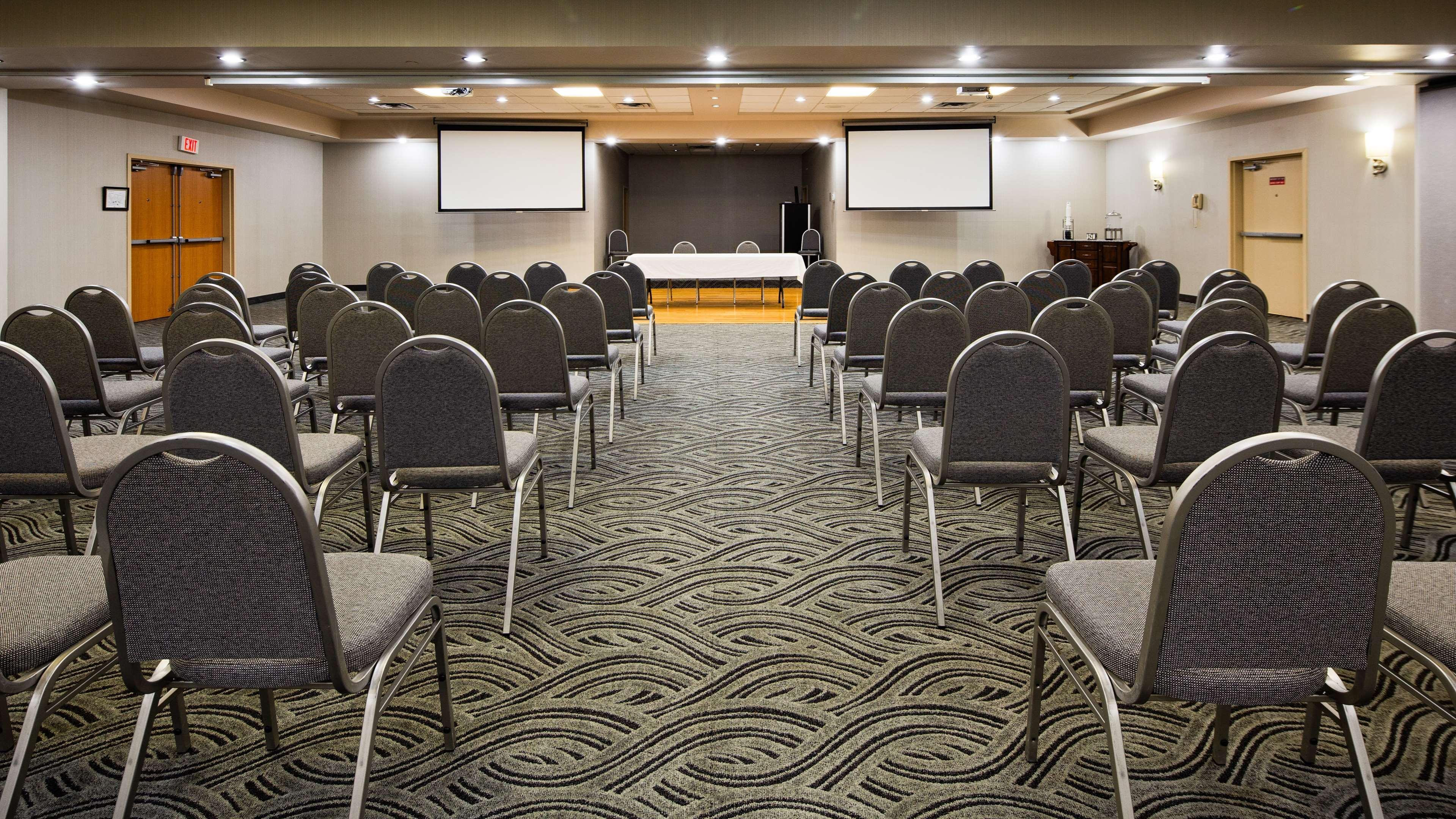 Best Western Plus York Hotel And Conference Center Exterior photo